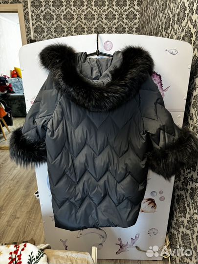 Пуховик женский 42 44 в стиле бренда