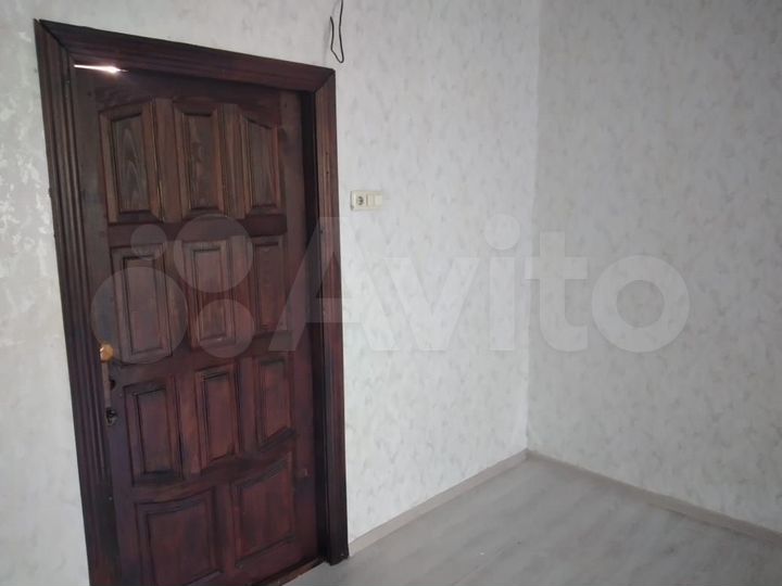 Комната 26 м² в 3-к., 1/2 эт.