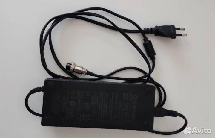 Зарядное устройство для электросамоката 48В 2А