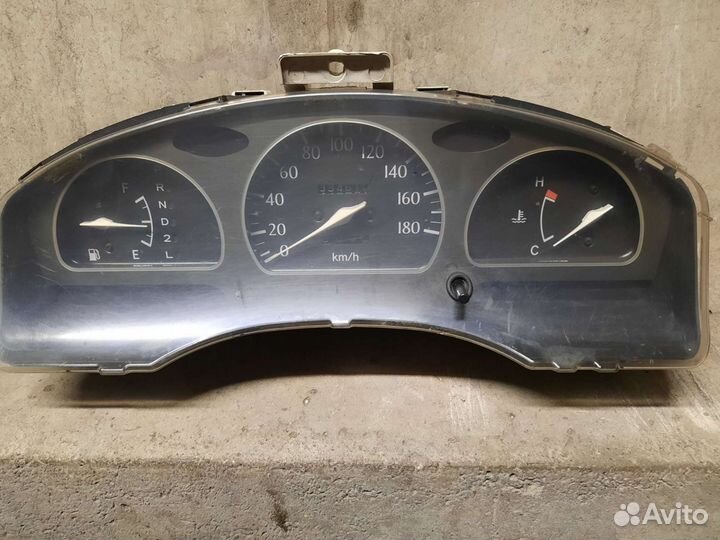 Приборная панель toyota Starlet Carat EP91