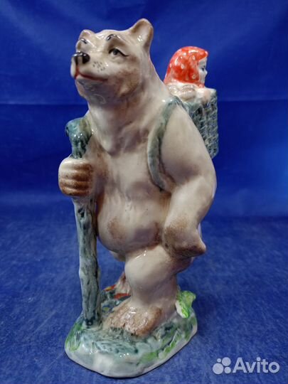 Сказка про Машу и медведя статуэтка фарфоровая Ска