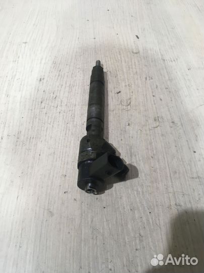 Форсунка дизельная электрическая мерседес W210 2.7