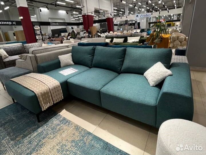 Диван угловой в наличии