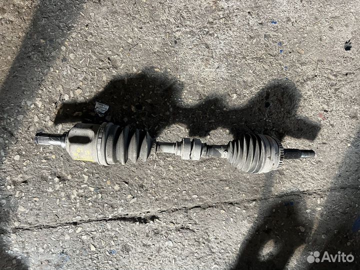 Привод Nisssn Bluebird Sylphy 1.8