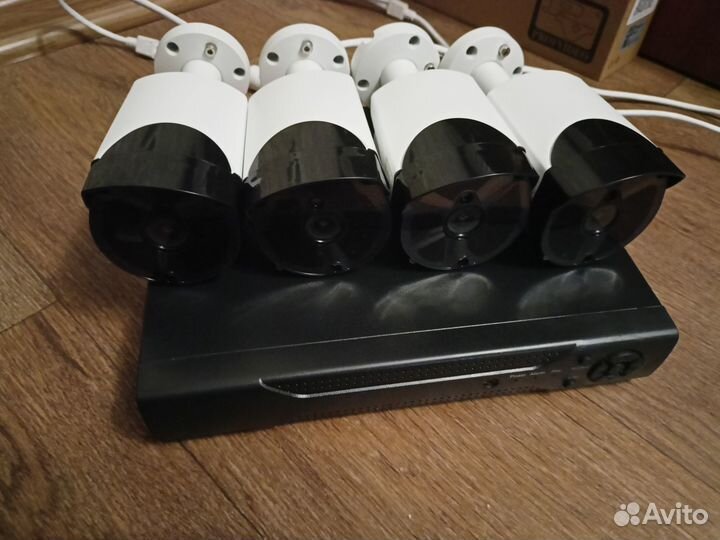 Комплект для видеонаблюдения