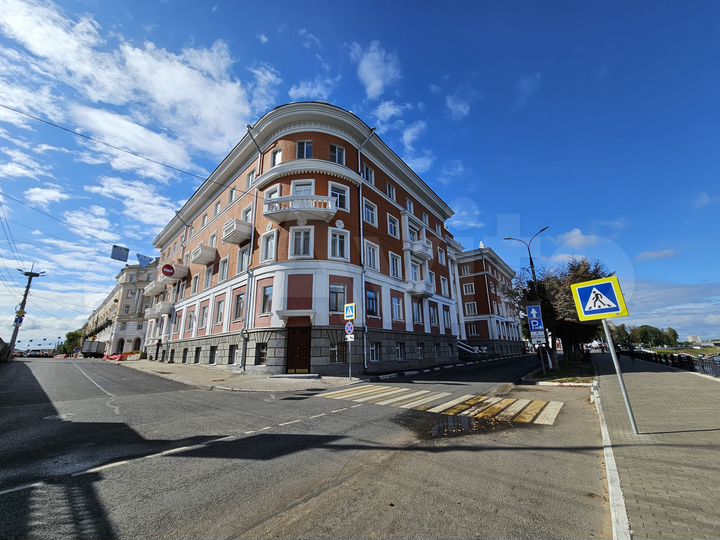 4-к. квартира, 101,8 м², 4/4 эт.