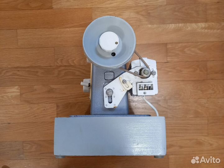 Швейная машина Подольск 142