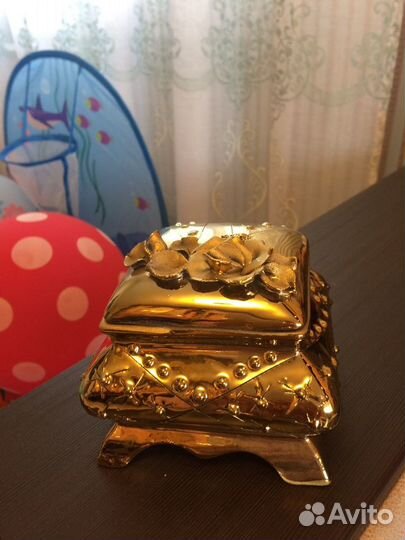 Шкатулка-цветы (цвет под золото)