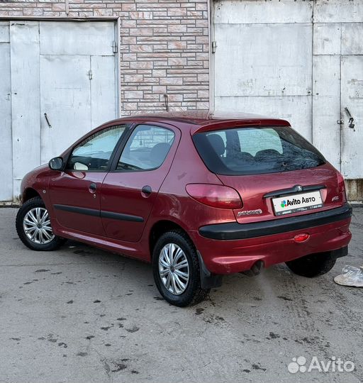 Peugeot 206 1.4 МТ, 2001, 200 000 км