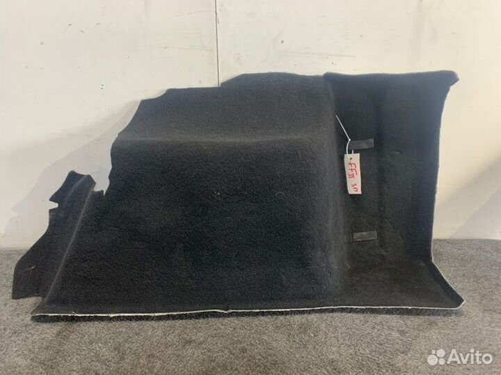 Обшивка багажника правая Ford Focus 2 CB4