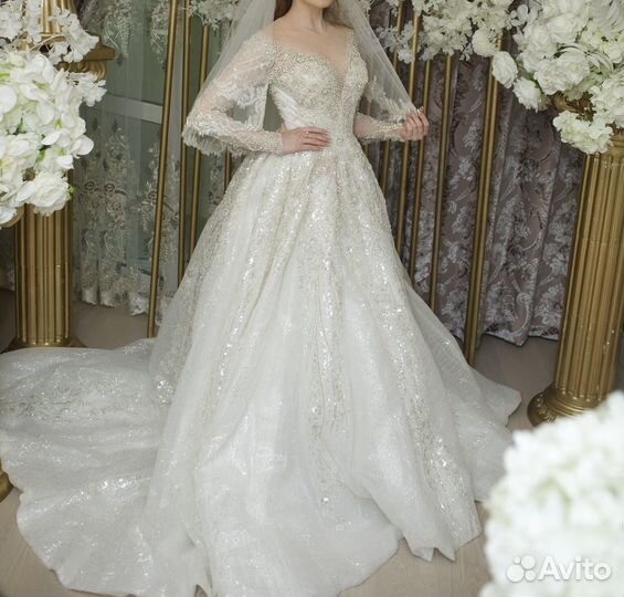 Свадебное платье