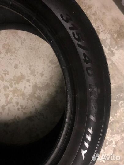 Pirelli P Zero 245/45 R21 и 315/40 R21