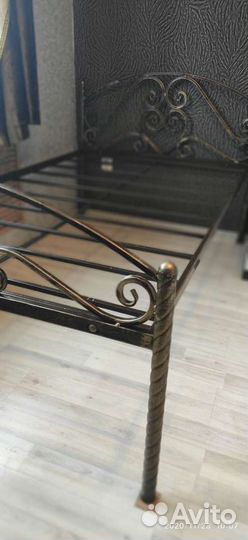 Кровать кованая