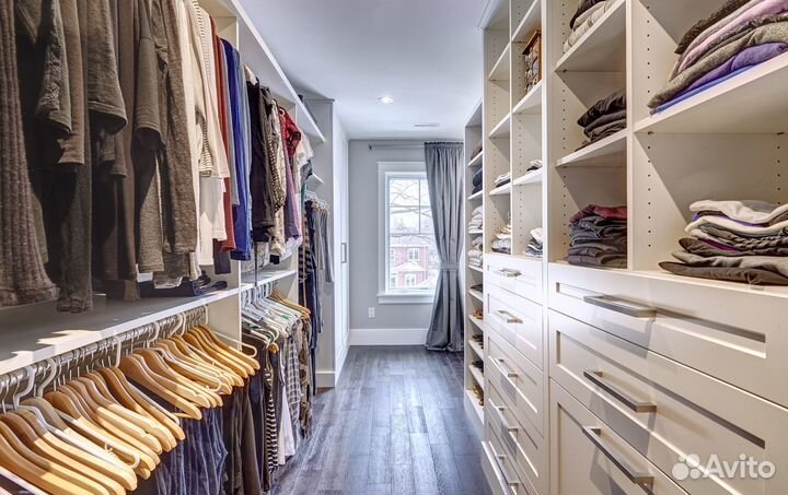 Q2J3I1 Гардеробная