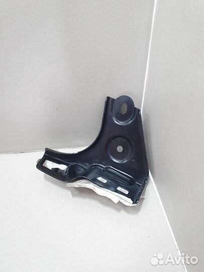 Кронштейн переднего бампера правый Toyota Rav4 2