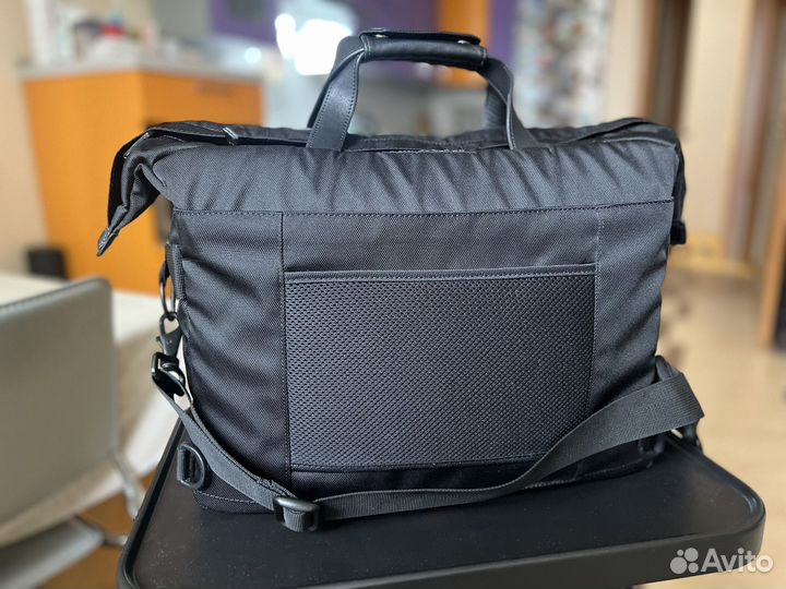 Сумка для фототехники Lowepro 200AW