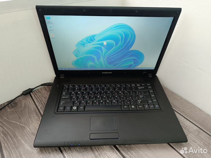 Простой Ноутбук Samsung/SSD