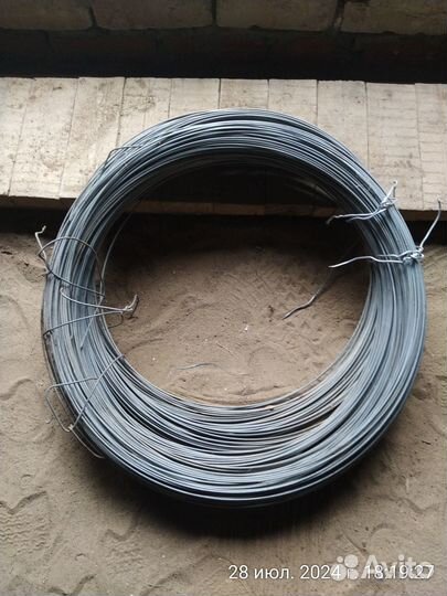 Проволока оцинкованная 3мм. Около 35 кг. Бухтой