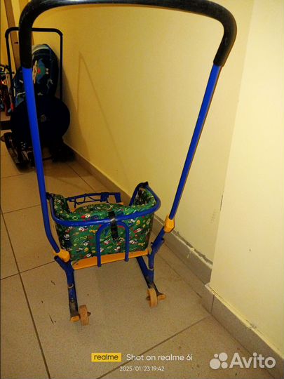 Продам санки детские
