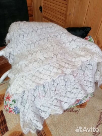 Шаль пуховая ручная работа