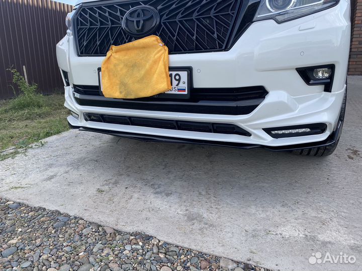 Обвес для переднего бампера TRD+нижний сплиттер