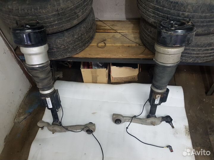 Амортизатор передний Mercedes Benz W221