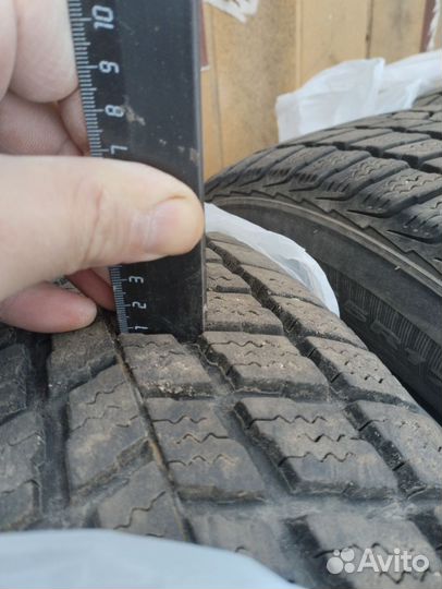 Roadstone Winguard Ice SUV 225/65 R17