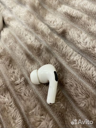 Airpods pro наушник левый