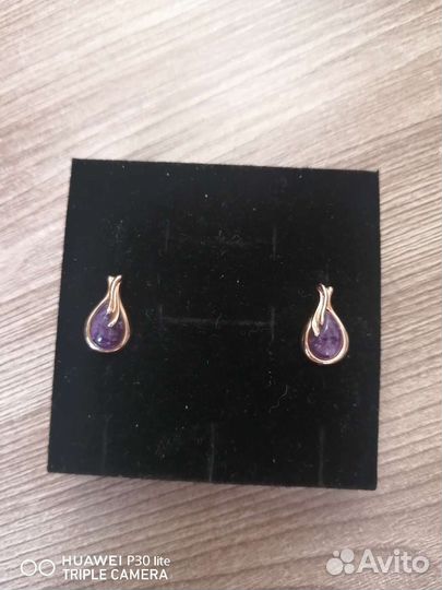 Серебряные серьги с чароитом