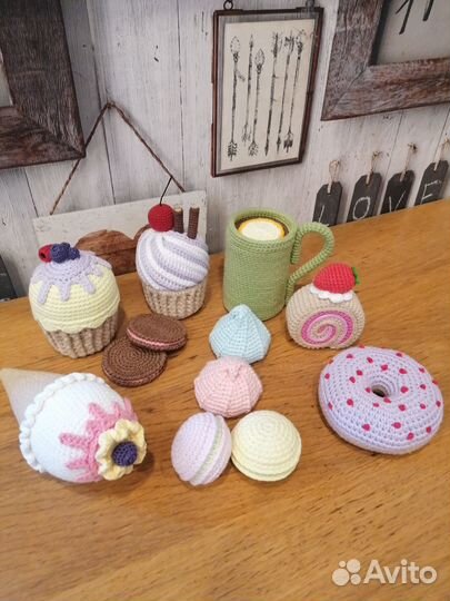 Вязаные сладости. Подарок для малышки