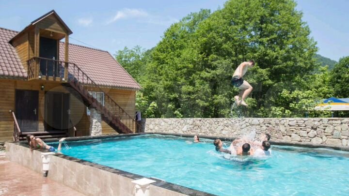 Гостиница, 1000 м²