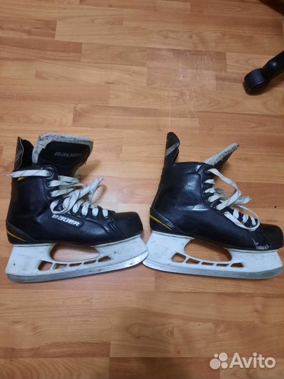 Хоккейные коньки bauer