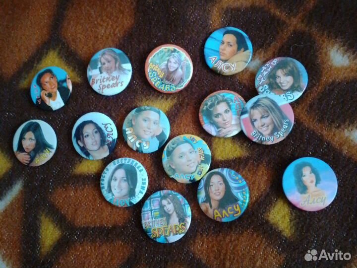 Значки Бритни Спирс Алсу