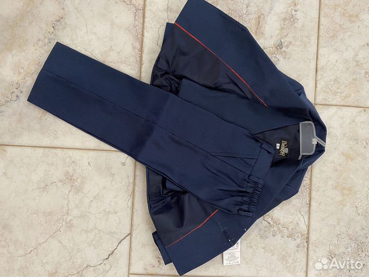 Костюм классический на мальчика