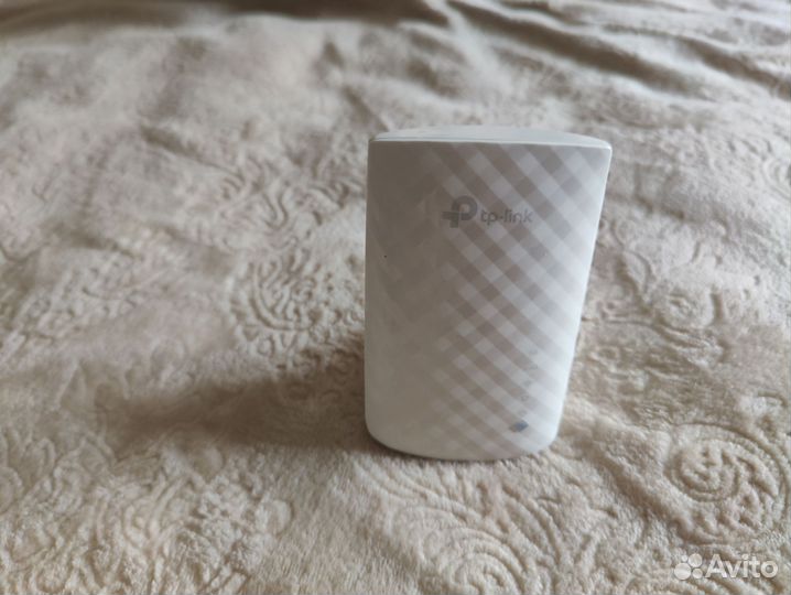 Усилитель сигнала WiFi AC750 с поддержкой Mesh