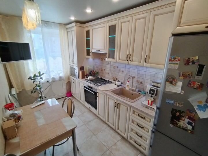 2-к. квартира, 52 м², 2/5 эт.