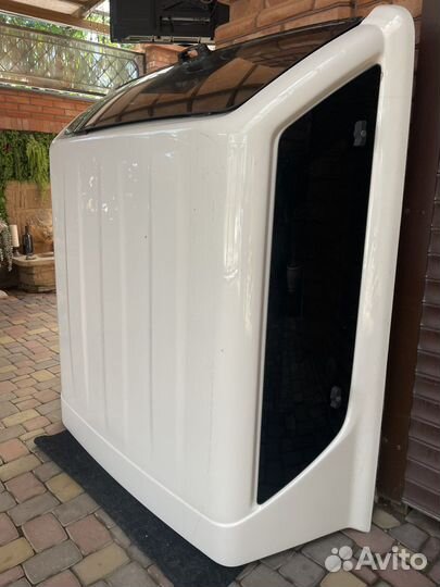 Кунг и головное устройство на Тойота Хайлюкс