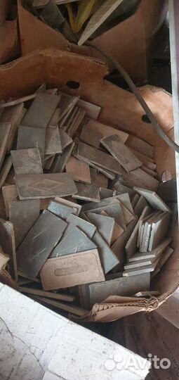 Керамическая плитка СССР кабанчик