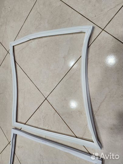 Уплотнитель (резинка) двери холодильника Stinol