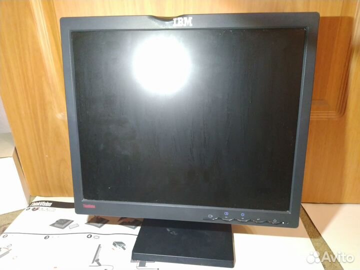 Продаю монитор IBM 9417-AB6