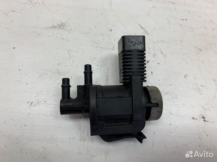 Клапан электромагнитный Audi A4 седан AVF 2004