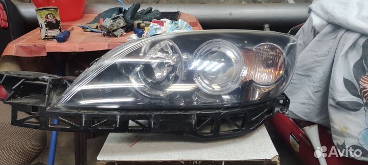 Фара передняя левая mazda 3 хэтчбек