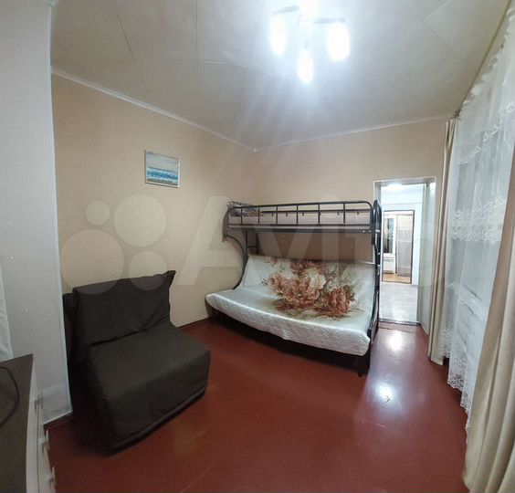 Дом 25 м² на участке 3 сот.