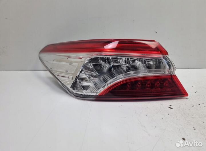 Фонарь задний левый toyota camry 70 LED