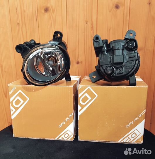 Противотуманная фара,туманка,птф VW Passat CC