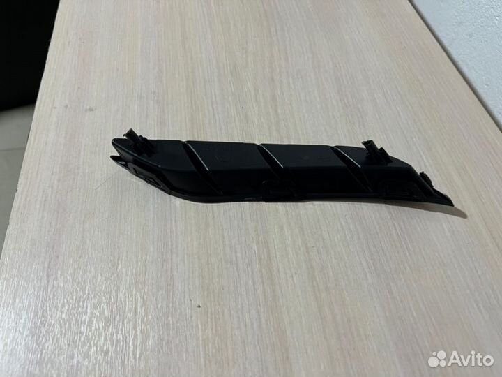 Молдинг бампера (заглушка) задний правый Hyundai