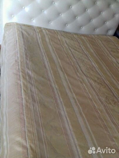 Комплект шторы на люверсах и покрывало на кровать