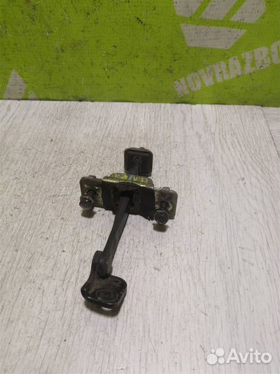 Ограничитель двери Киа рио 1