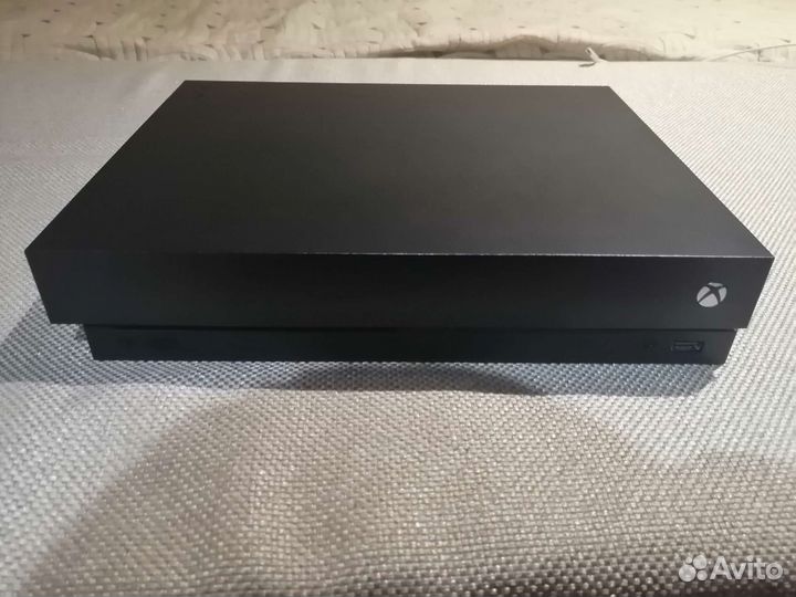 Xbox one x приставка