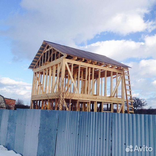 Бригада строителей